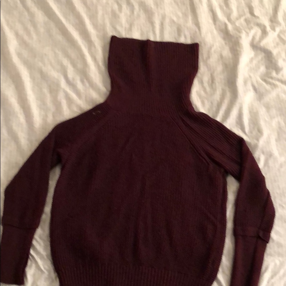 Heavy maroon sweater